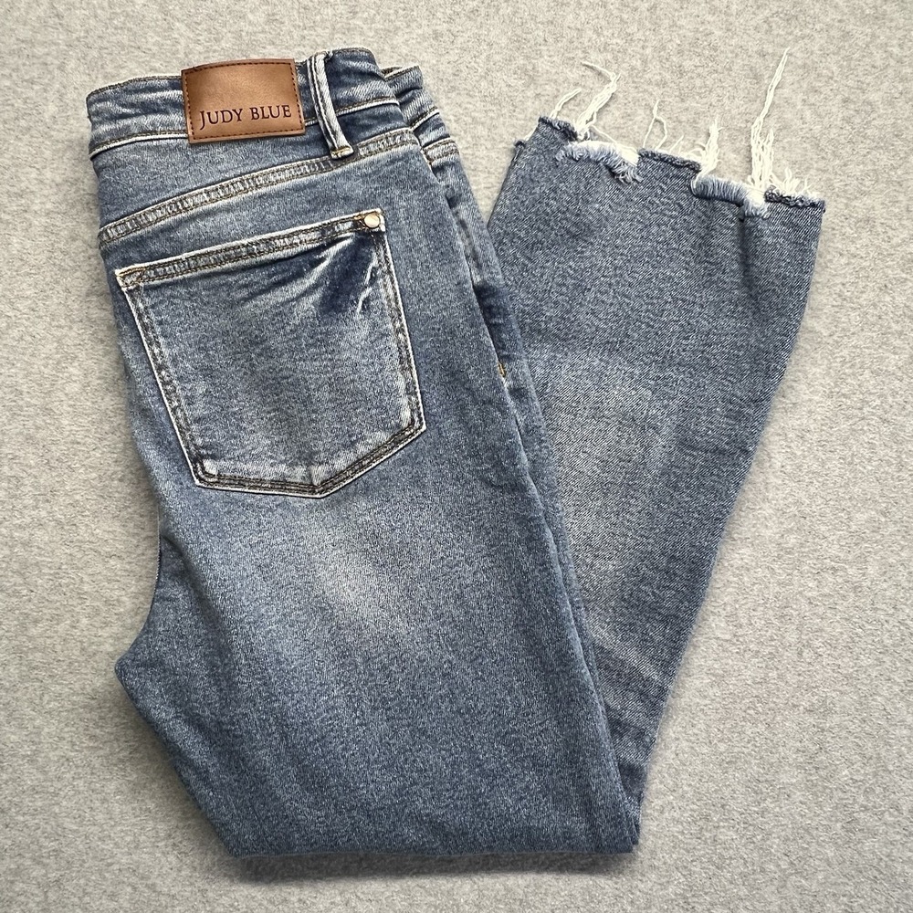 Judy Blue Medium Blue Bootcut Jeans with Frayed Hem